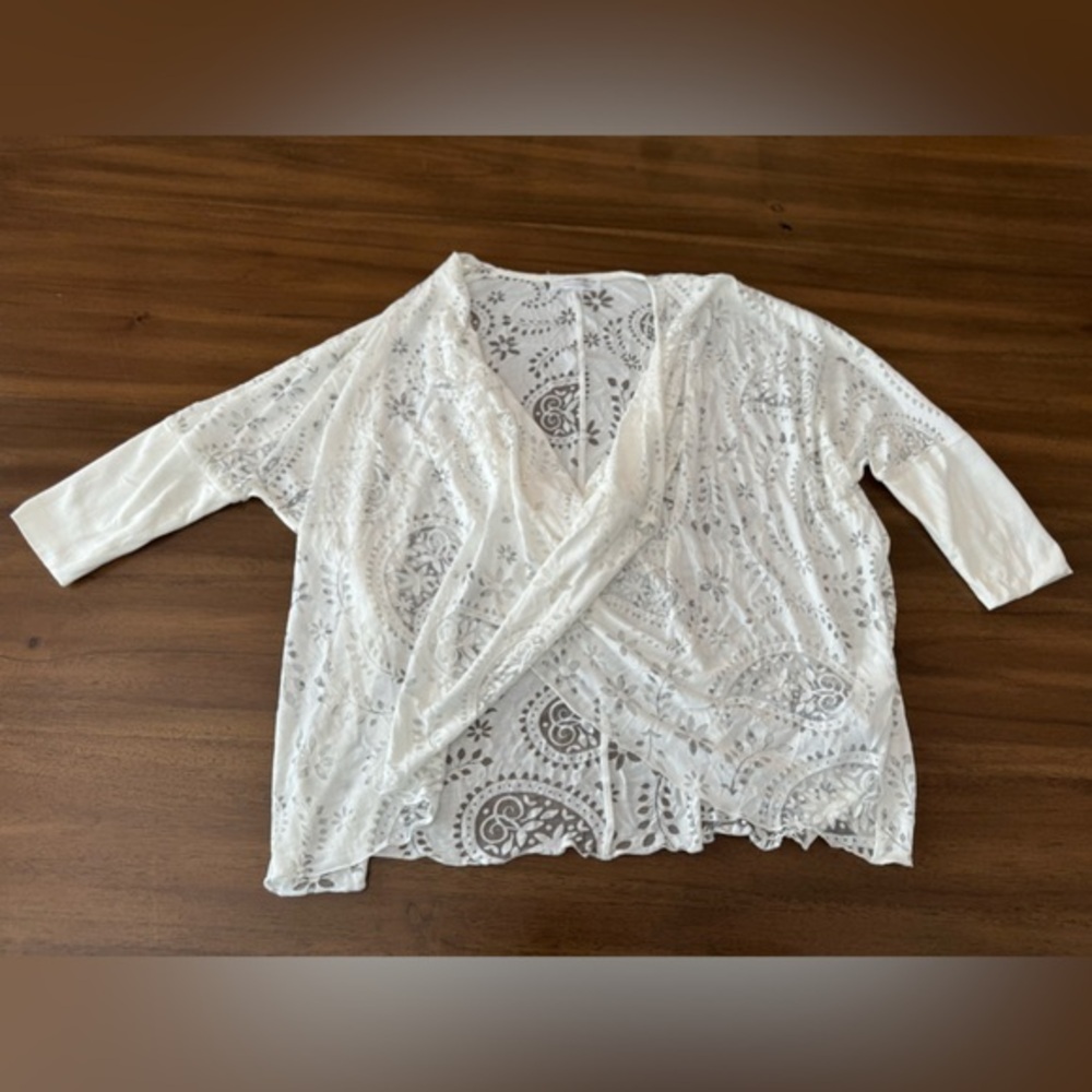 Cotton On White Eyelit Top Size Small